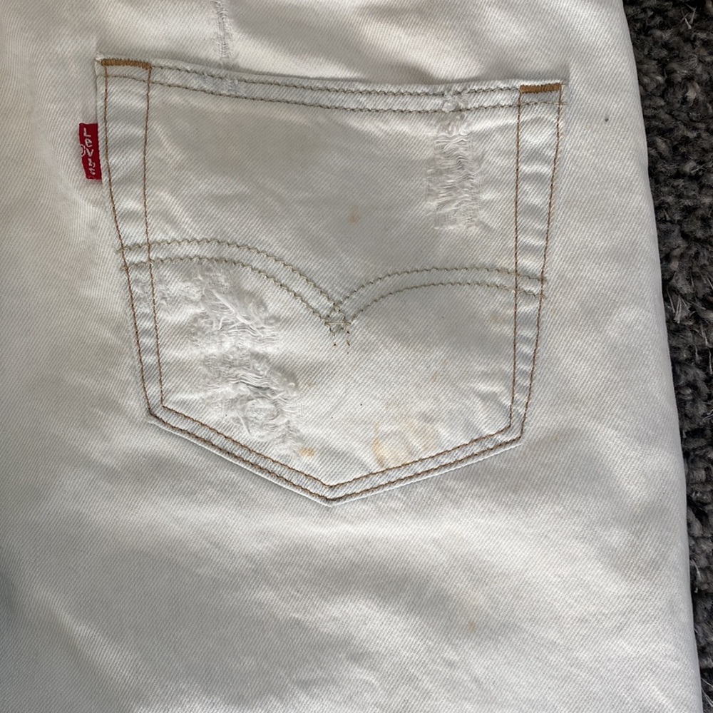 Distressed Levi’s With Light Rust Color Spots - image 7